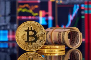 Кто толкает биткоин в бездну? Вчера биткоин вновь начал падение, к краху курс первой криптовалюты подгоняют ярые противники BTC, которые не устают критиковать биткоин