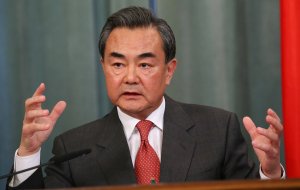 МИД Китая назвал ошибкой решение США развязать торговую войну: отношения между странами носят взаимовыгодный характер и за 40 лет дипотношений объём торговли между странами вырос в 231 раз