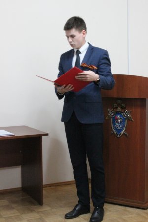 [страна должна знать своих героев] СМИ узнали следователе, который отказался возбуждать дело о пытках в ярославской колонии