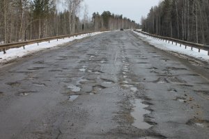 Активисты ОНФ в Коми составили топ-10 «убитых» дорог в регионе