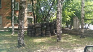 В центре Кирова найдена свалка старых автобильных шин