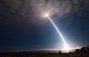 Испытание американской межконтинентальной баллистической ракеты завершилось неудачей
