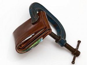 СМИ: Россияне за полгода просрочили 40% займов перед МФО