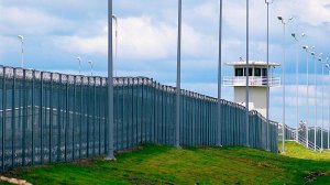 Дипломаты РФ в США посетили арестованного за мошенничество россиянина