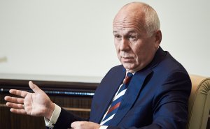 Чемезов заявил о риске остановки «Тракторных заводов» из-за планов ВЭБа
