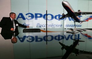 Акции "Аэрофлота" упали на 8% на санкционных рисках