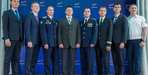 Роскосмос отобрал кандидатов для полёта на Луну