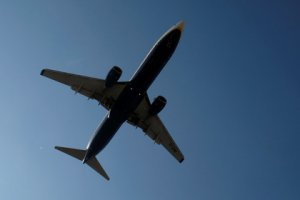 В США разбился угнанный пассажирский самолет