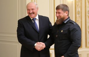 Лукашенко наградил Кадырова орденом Дружбы народов