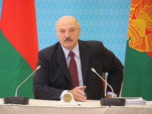 Пока путин развлекается на свадьбе, Лукашенко выполнил угрозу и сменил верхушку "пофигического" правительства