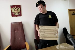 Лайкнул — в тюрьму. Что стоит за уголовными делами по статье 282