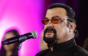 Стивен Сигал зарегистрировался в качестве индивидуального предпринимателя в Электростали