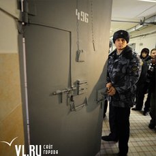 Более 1700 заключенным в Приморье сократят сроки отбывания наказаний в колониях
