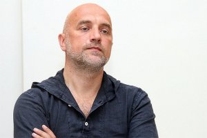 За одно обычное  слово на букву «х» из пяти букв  забанили в Facebook («Двойные стандарты». Захара Прилепина забанили в соцсети за одно слово)