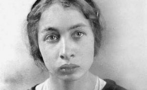 100 лет назад в Кремле была застрелена и сожжена Фанни Каплан