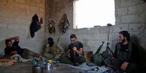 200 британских и  американских военных  заблокированы в Идлибе