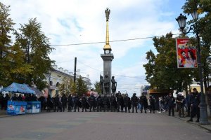 Пенсионная реформа разделила россиян на людей с погонами и без