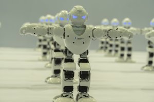 Как проходят первые годы революции роботов