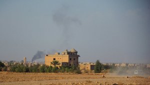 Коалиция США вывезла из сирийской провинции "чиновников" ИГ*, сообщили СМИ