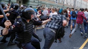 "Ответят все": активисты собирают данные силовиков, участвующих в побоях