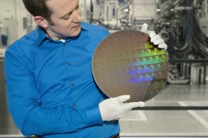 GlobalFoundries объяснила, почему не будет внедрять 7-нм техпроцесс: инвестиции растут темпами, создающими проблему их возврата при малом росте производительности и снижении энергопотребления