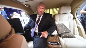 «Стыдно быть дешёвкой». Миллионер Валуев призвал пенсионерку Алевтину Макарову не стыдиться бедности и процитировал Василия Шукшина. Депутат Валуев в 2017 году заработал 10,5 миллиона рублей