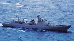 Корабль ВМС КНР атаковал американский эсминец в Южно-Китайском море
