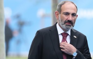 Премьер-министр Армении заявил, что готовится уйти в отставку в ближайшее время (По мнению Пашиняна, это необходимо для проведения досрочных парламентских выборов)