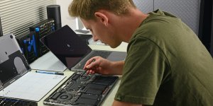 Неавторизованные сервисные центры все-таки могут ремонтировать технику Apple