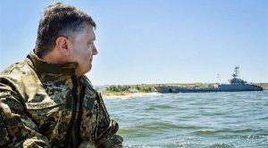 Порошенко: Украина готова отразить «агрессию» России на азовском побережье