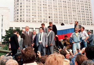 "Золотов пришел ко мне слесарем, гайки крутил"