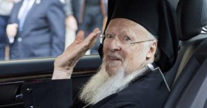 Константинополь не будет разрывать общение с РПЦ