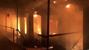 Во Владикавказе горит завод группы УГМК. Один пожарный погиб во время тушения, двое пострадали