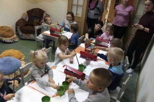 В рамках проекта «Равные возможности – детям» в Кирове открылся бесплатный кружок по рисованию