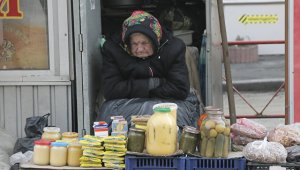 У украинских кастрюль вышибло дно. Краткий обзор по нескольким заявлениям о состоянии украинских экономики и общества