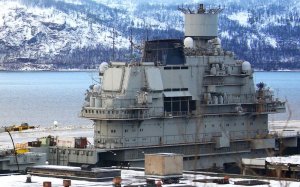 Опубликованы первые фото «Адмирала Кузнецова» после аварии с плавдоком