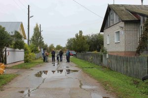 Десятки жителей деревни Югрино замерзают и готовят пищу на кострах из-за очередного отключения газа