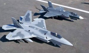 Почему американские эксперты отмечают достоинства Су-35 и критикуют F-22