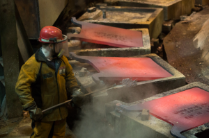 Россия понижает роль доллара в стране, критикуя США