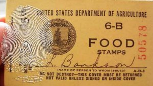 [Куда ни кинь - везде клин] Литва на пути от национализма к продуктовым карточкам. Бумеранг «европейского выбора» к прибалтам возвратился быстро: кто не уехал - будут питаться по карточкам