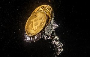 $4392 за биток. Почему биткойн продолжает стремительно падать