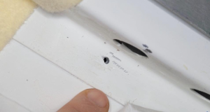 Космонавт Прокопьев доставит на Землю часть повреждённой обшивки корабля "Союз МС-09"