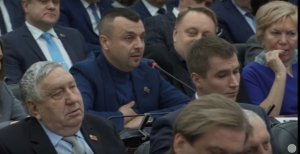 Водолазка не понравилась: Сергей Цивилёв отчитал лидера КПРФ за внешний вид
