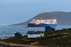 «Ямал-СПГ» расширяют производство, в норвежском фьорде началась перевалка первой партии сжиженного природного газа