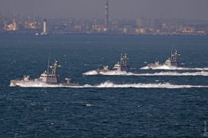 Один из "линкоров Порошенко"- бронекатер "Гюрза-М" утонул в Азовском море