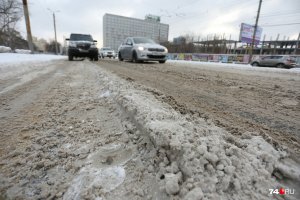 «Сугробов не видно»: новый мэр проехал по Челябинску и оценил уборку дорог от снега