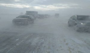 Десять человек, в том числе дети, остаются в пунктах временного размещения на дороге Ростов-Ставрополь из-за непогоды