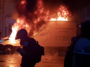 Массовые беспорядки во Франции