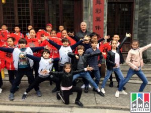 Детский ансамбль «Сарихум» из Кумторкалинского района покорил китайскую публику