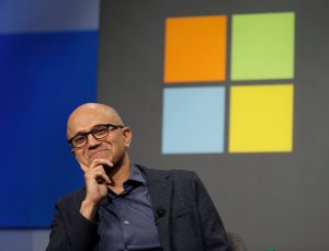 Microsoft обогнала Apple по рыночной капитализации: как такое произошло?